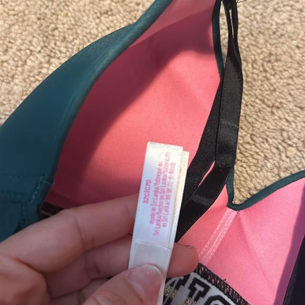 Pink bra/sports bra - Picture 3 of 3